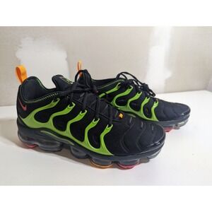 Nike Air Vapormax Plus Mens 10.5 Shoe Black Ember Glow Electric Green CU4884-001